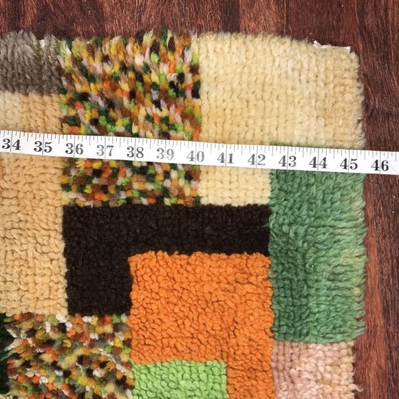 Vintage 60s handmade geometric rug / wall hanging - Picture 3 of 9